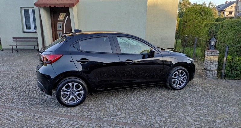 Mazda 2 cena 42900 przebieg: 160000, rok produkcji 2017 z Dęblin małe 781